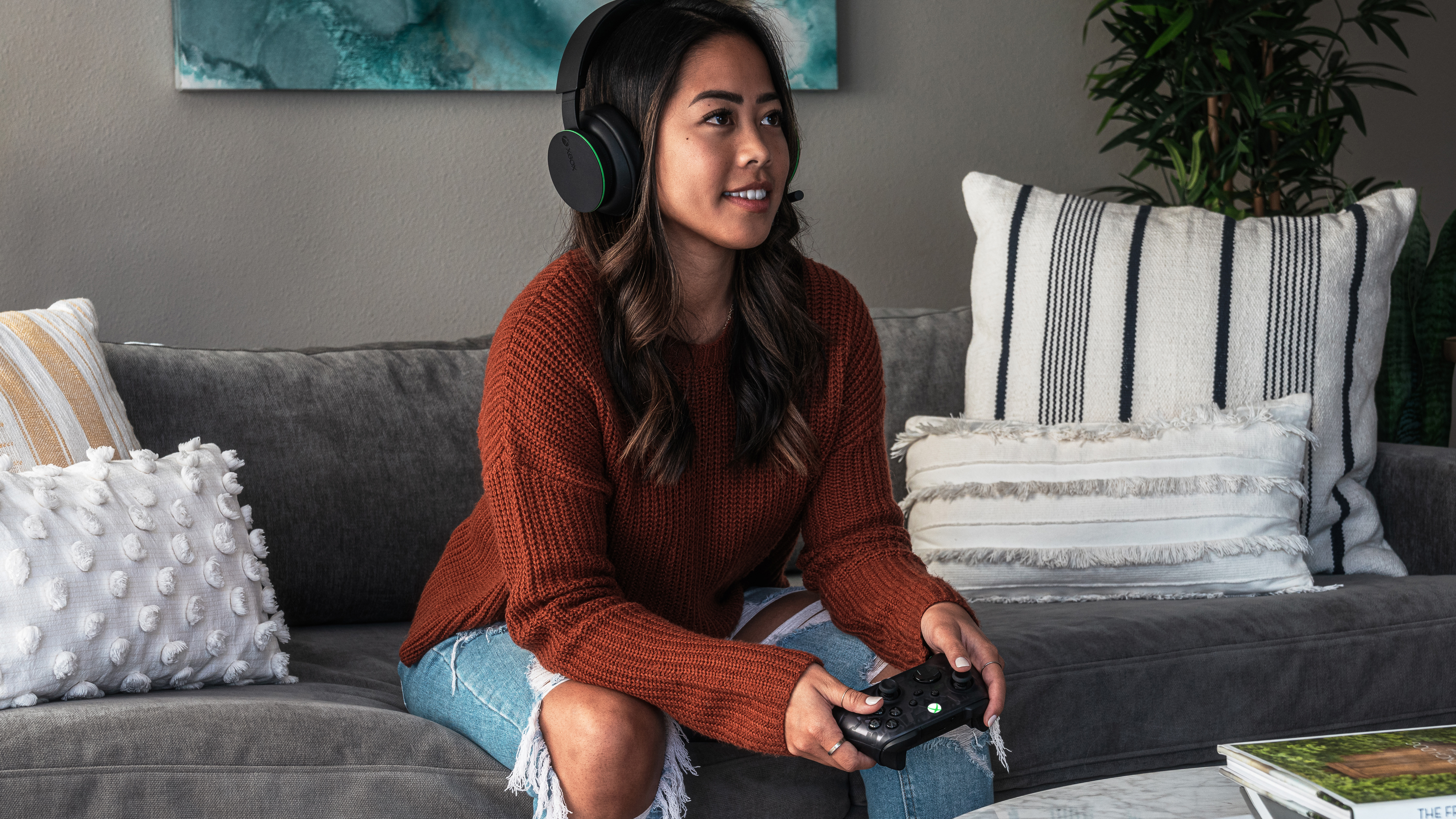 Play your friends online with multiplayer gaming